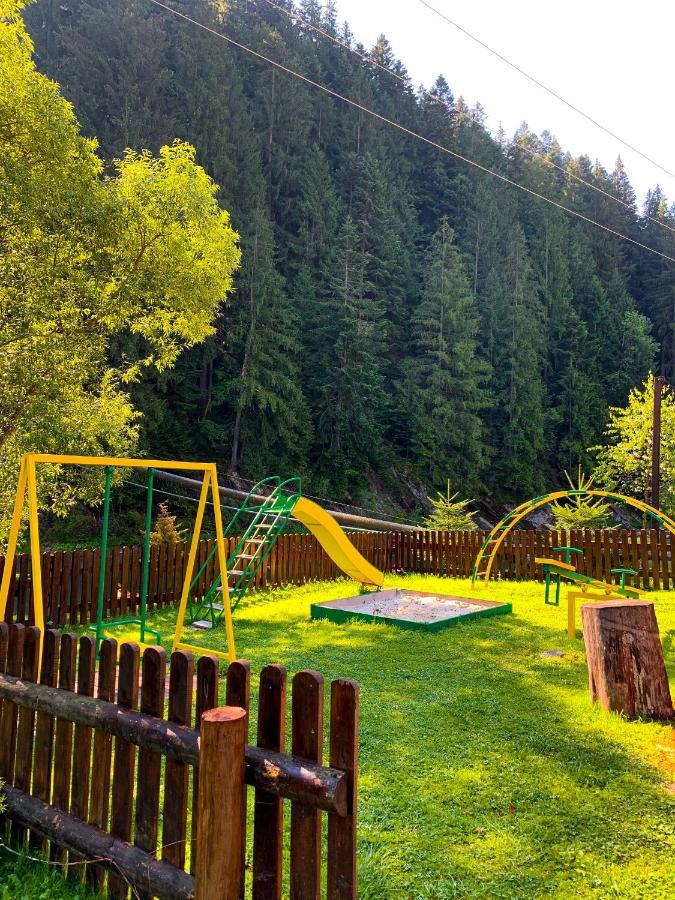 Forest House Tatariv Bagian luar foto