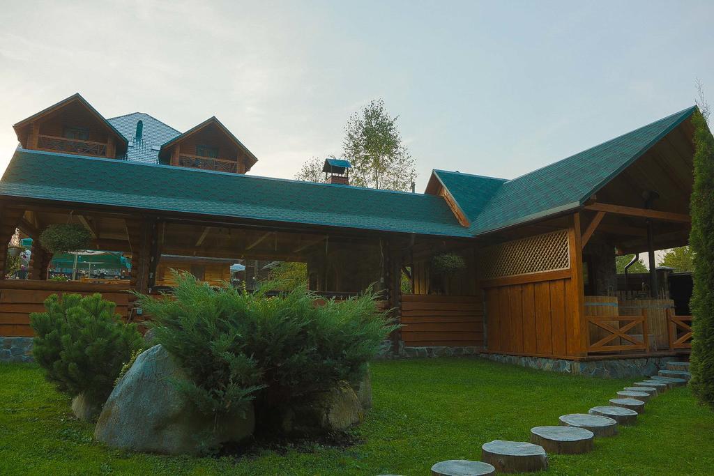 Forest House Tatariv Bagian luar foto