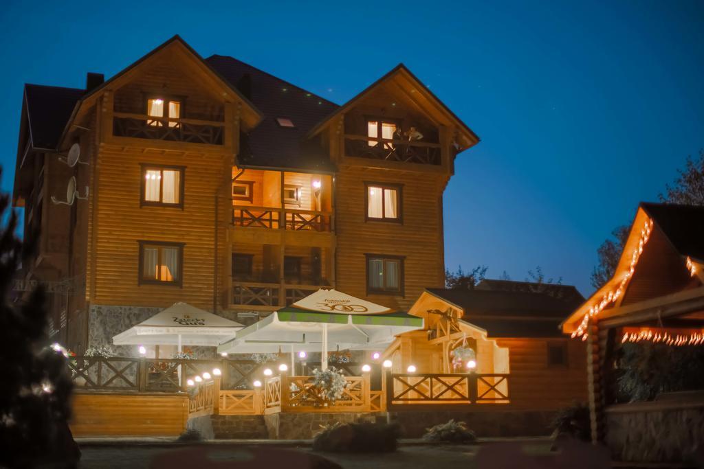 Forest House Tatariv Bagian luar foto